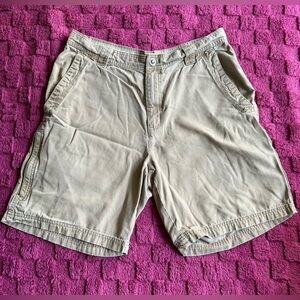 Columbia Sportswear Beige Cargo Shorts Men’s Size 34